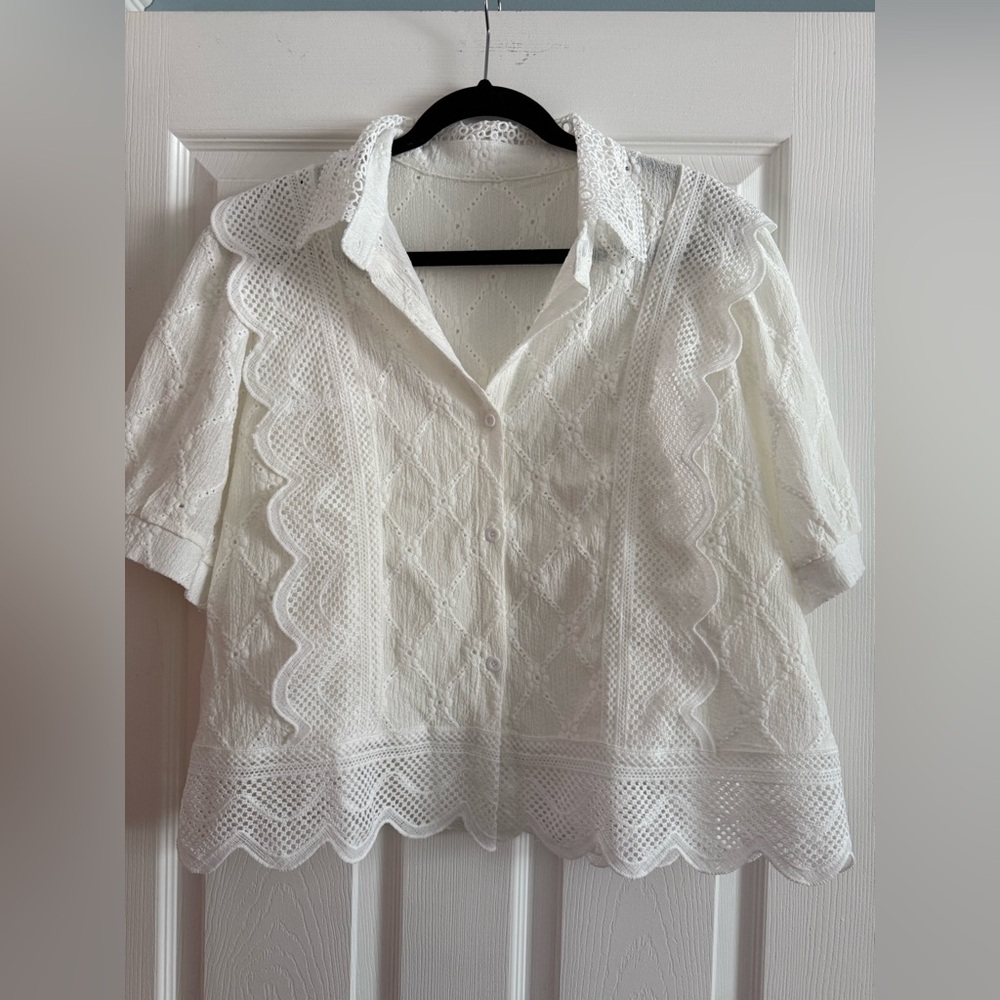 SHEIN White Lace Scalloped Blouse